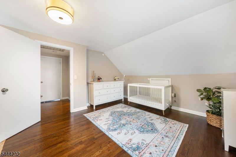 19 Robertson Rd