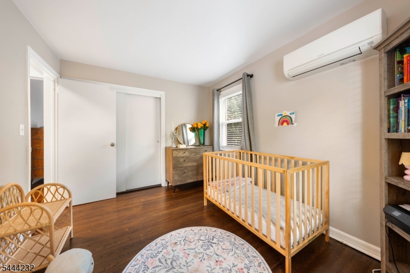 19 Robertson Rd