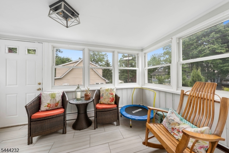 19 Robertson Rd