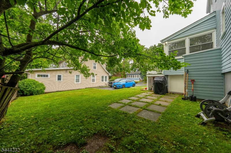 19 Robertson Rd