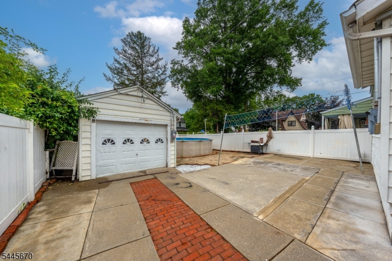 15 Stevens Rd