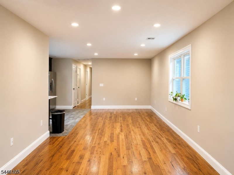 850 Rebecca Pl