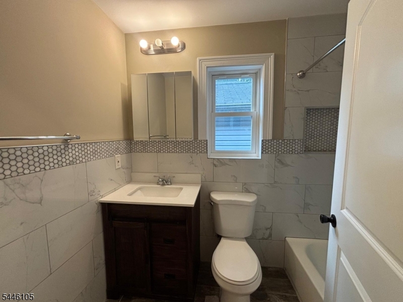 850 Rebecca Pl
