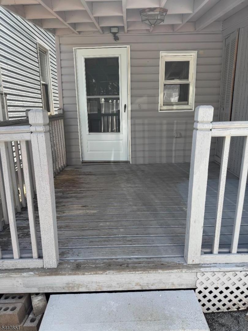 526 Jackson Ave