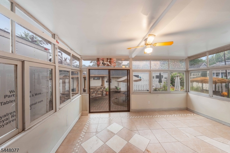 102 Runyon Ave