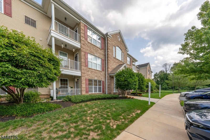 319 Sophee Ln
