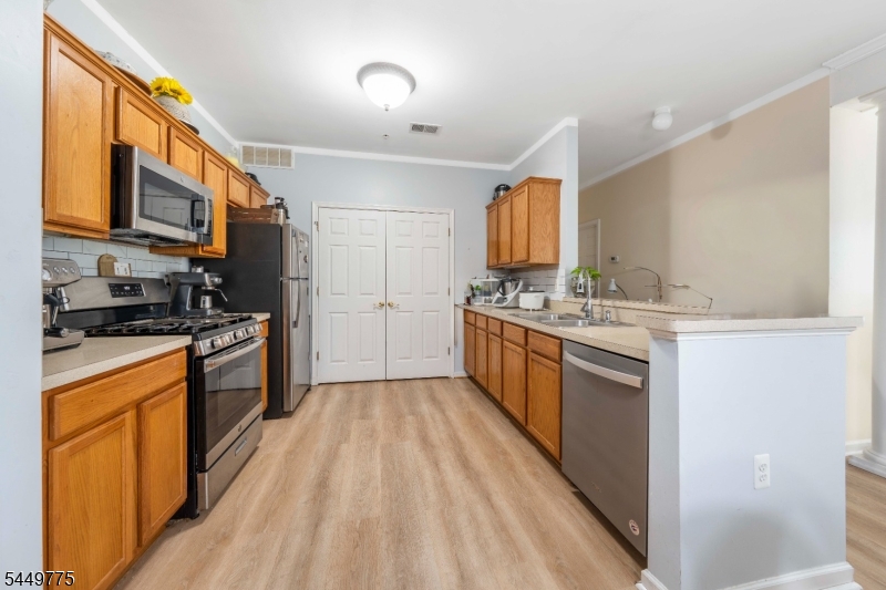 319 Sophee Ln