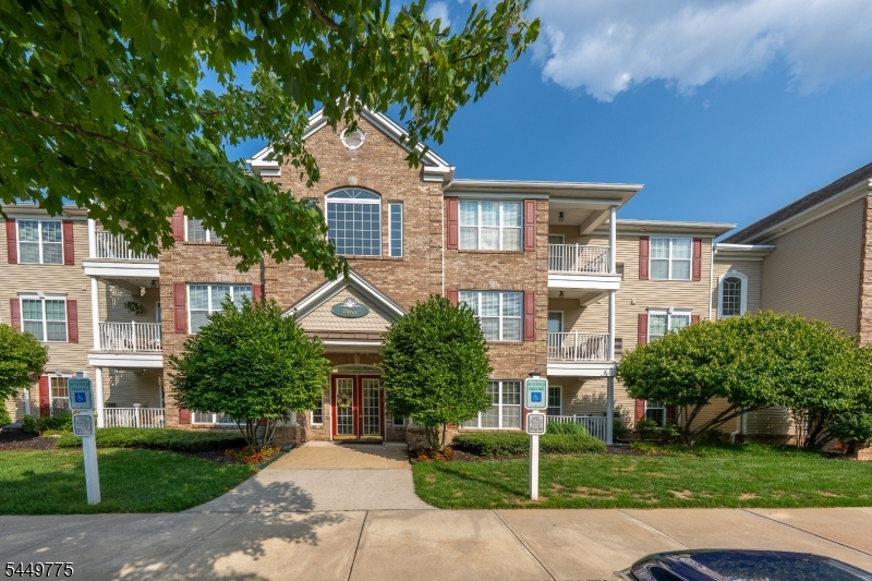 319 Sophee Ln