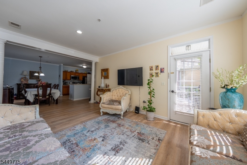 319 Sophee Ln