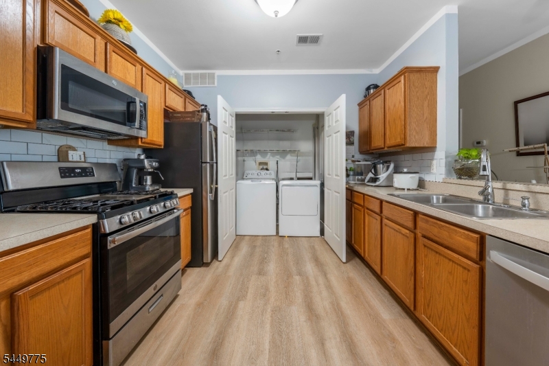319 Sophee Ln