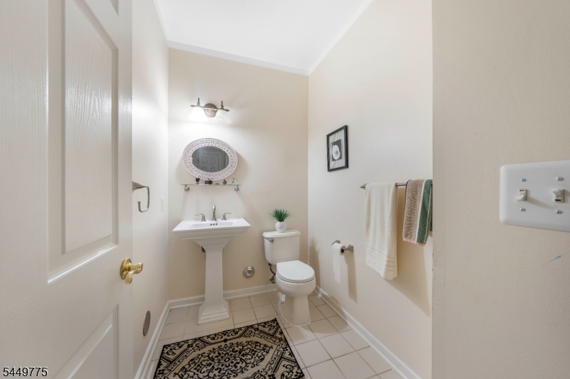 319 Sophee Ln