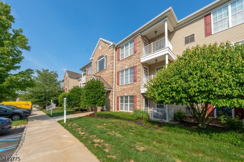 319 Sophee Ln
