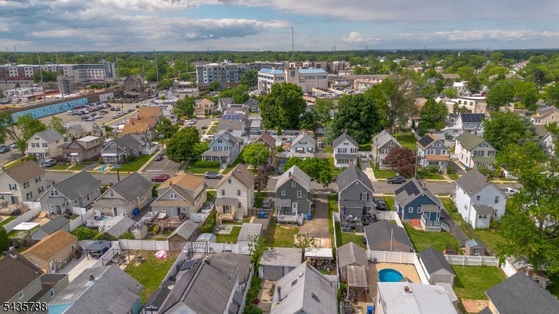 11 Jean Ct