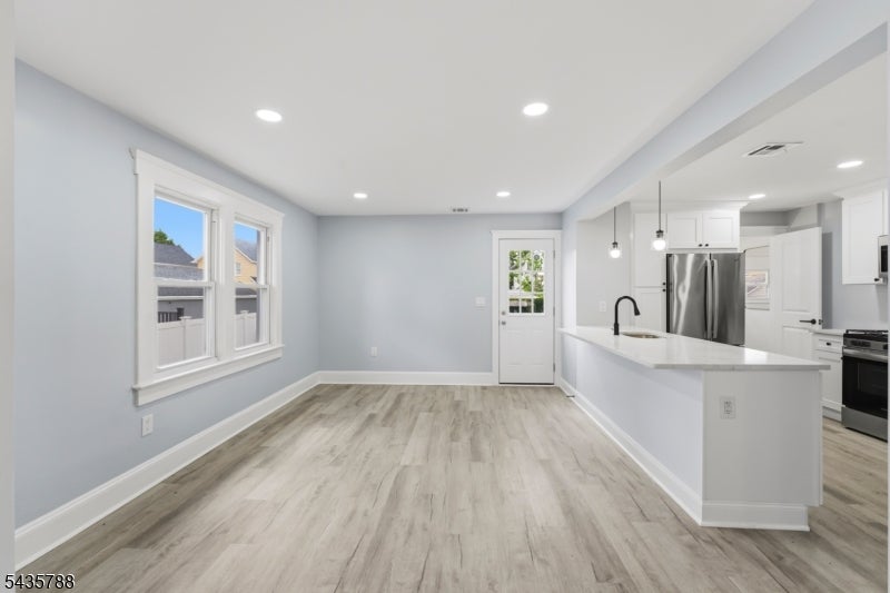 11 Jean Ct