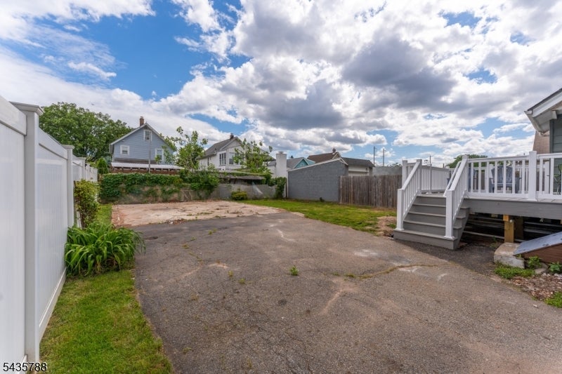 11 Jean Ct