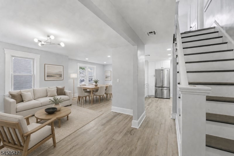 11 Jean Ct