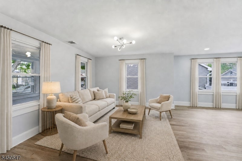11 Jean Ct