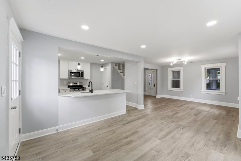 11 Jean Ct