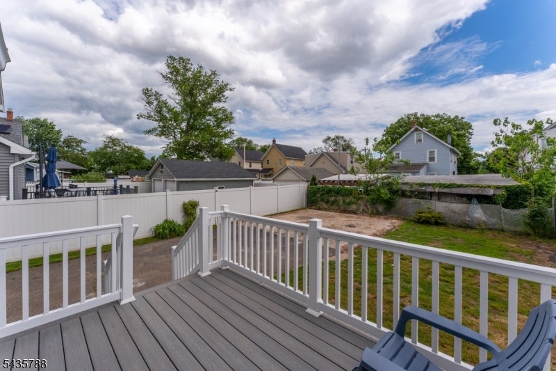 11 Jean Ct