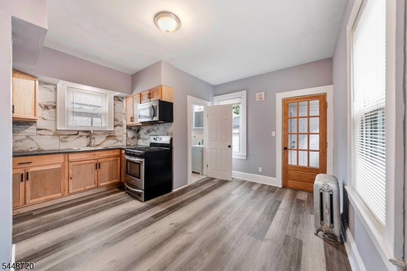 317 Mitchell Ave