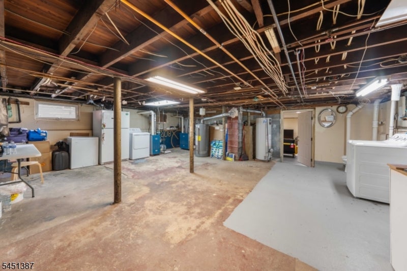 12 Carpenter Pl