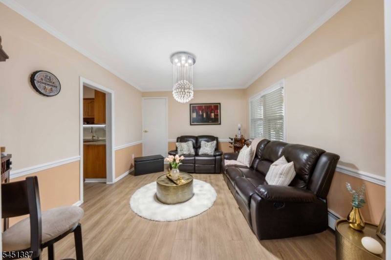 12 Carpenter Pl