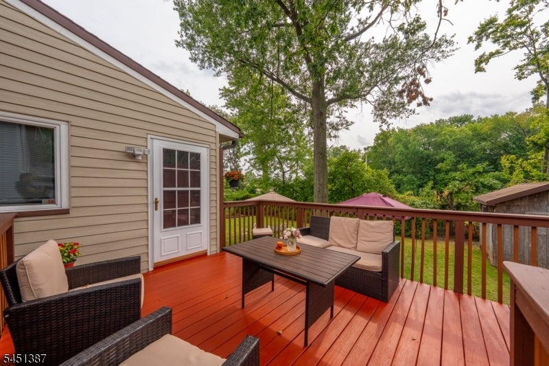 12 Carpenter Pl