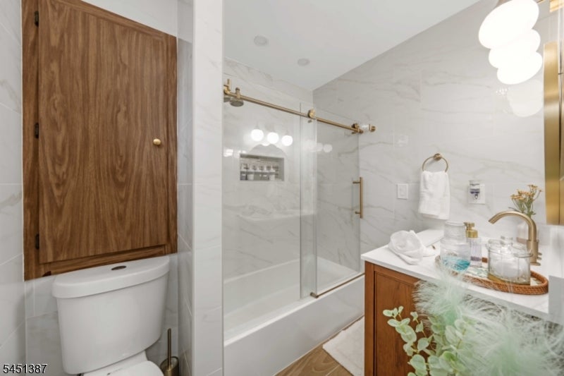 12 Carpenter Pl