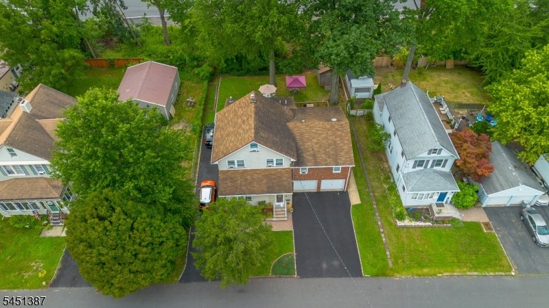 12 Carpenter Pl