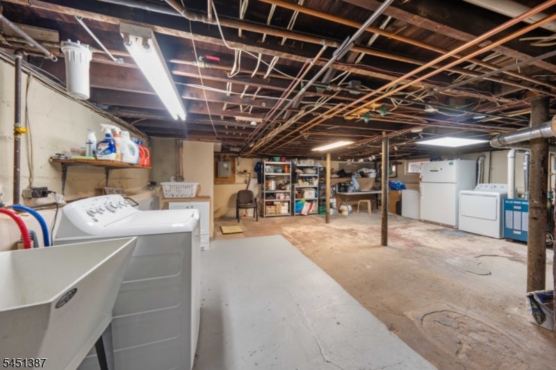 12 Carpenter Pl
