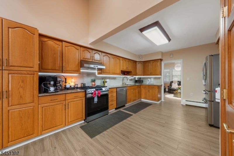 12 Carpenter Pl