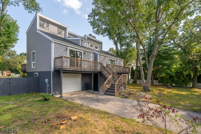 130 Mello Ln