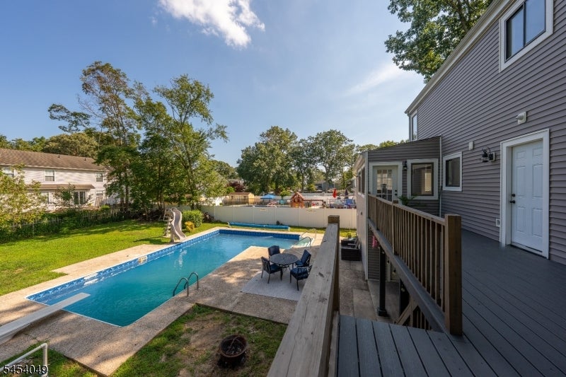 130 Mello Ln