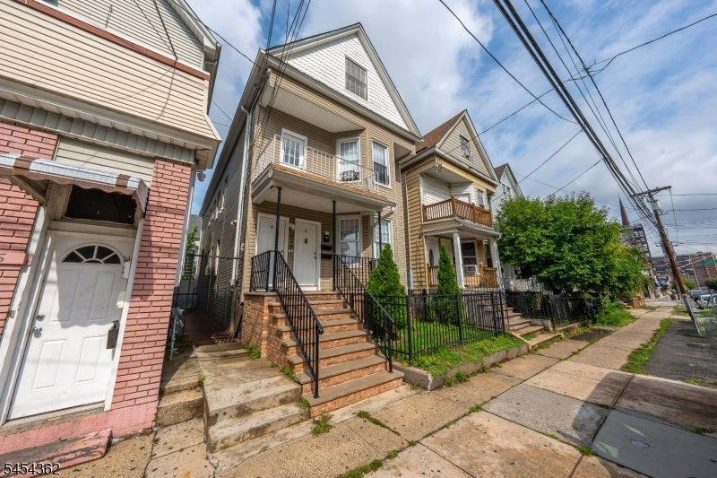 313 Washington Ave