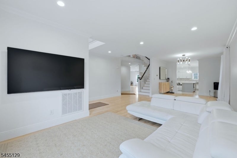 458 Lehigh Ave