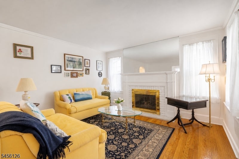 326 Rea Ave