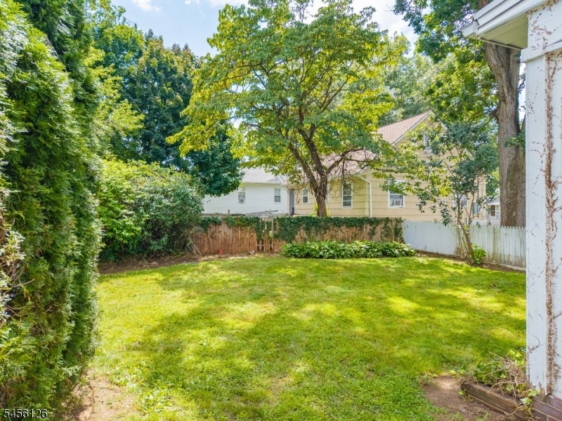 326 Rea Ave