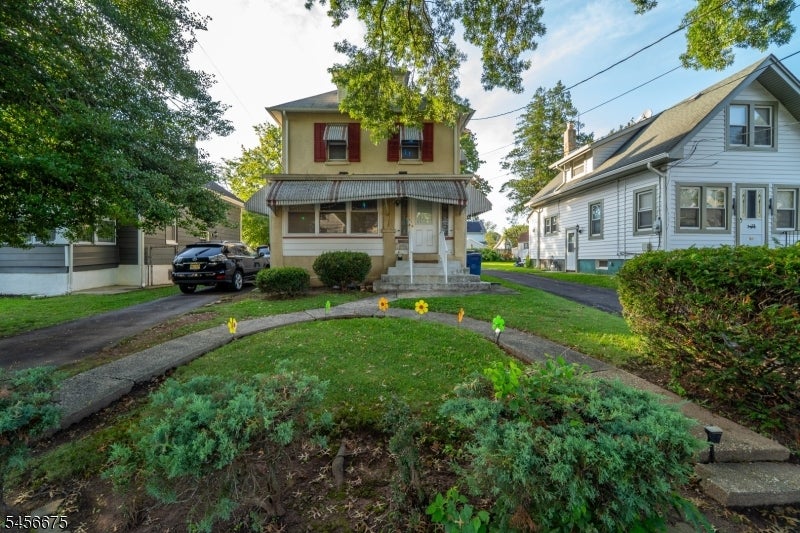 1251 Columbia Ave