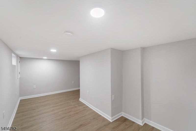 420 John St
