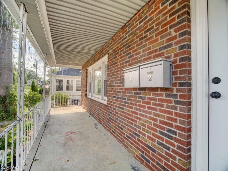 216 Prescott Pl 2
