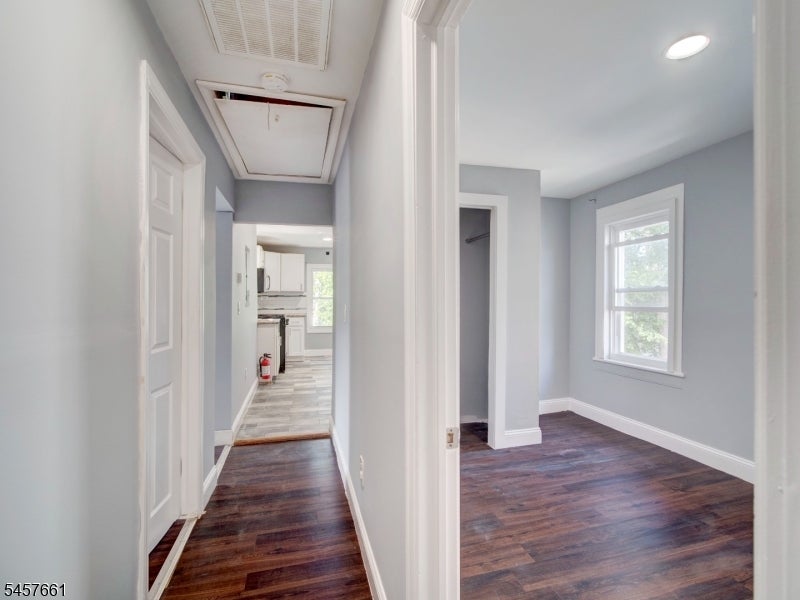 216 Prescott Pl 2