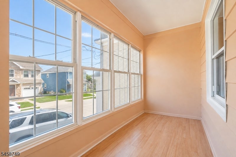 685 Raritan Ave