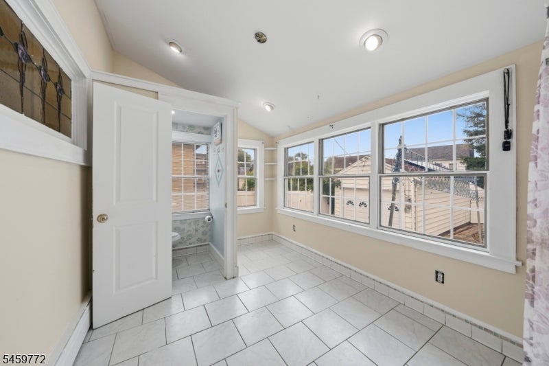 15 Stevens Rd