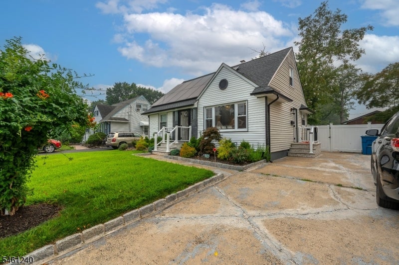 156 Baker Ave