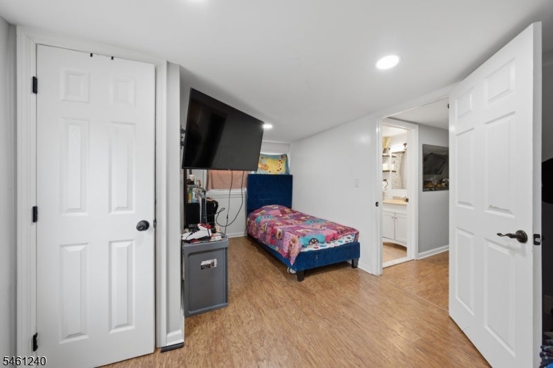 156 Baker Ave