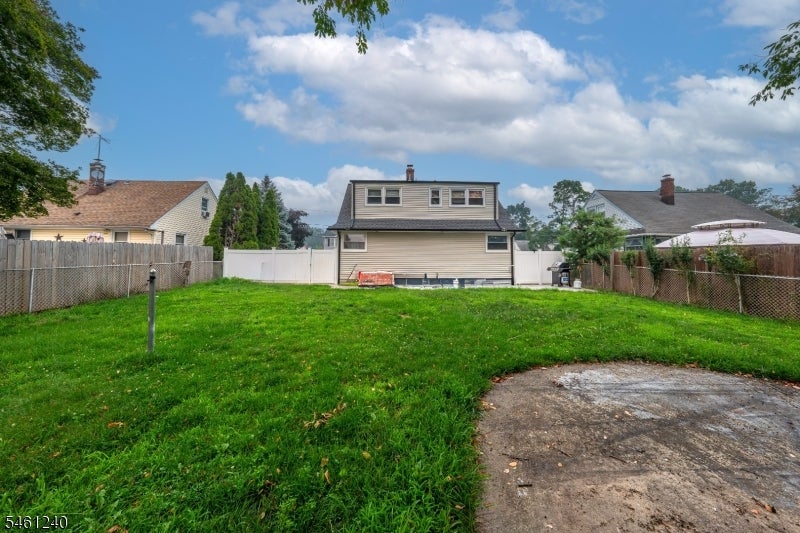156 Baker Ave