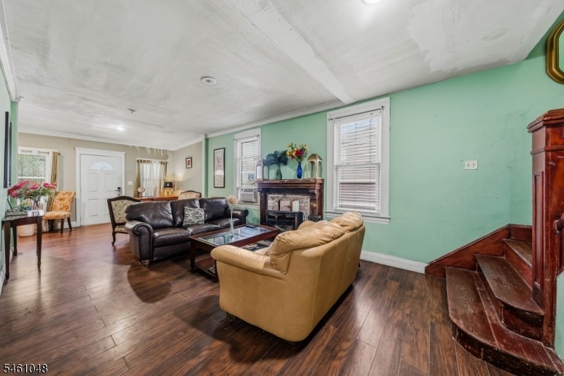 75 Osborne Pl