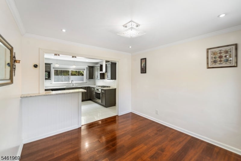 80 Stillwell Rd