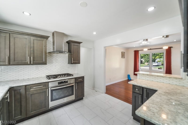 80 Stillwell Rd