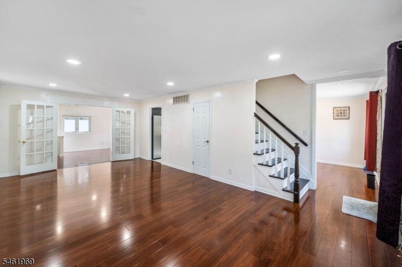 80 Stillwell Rd